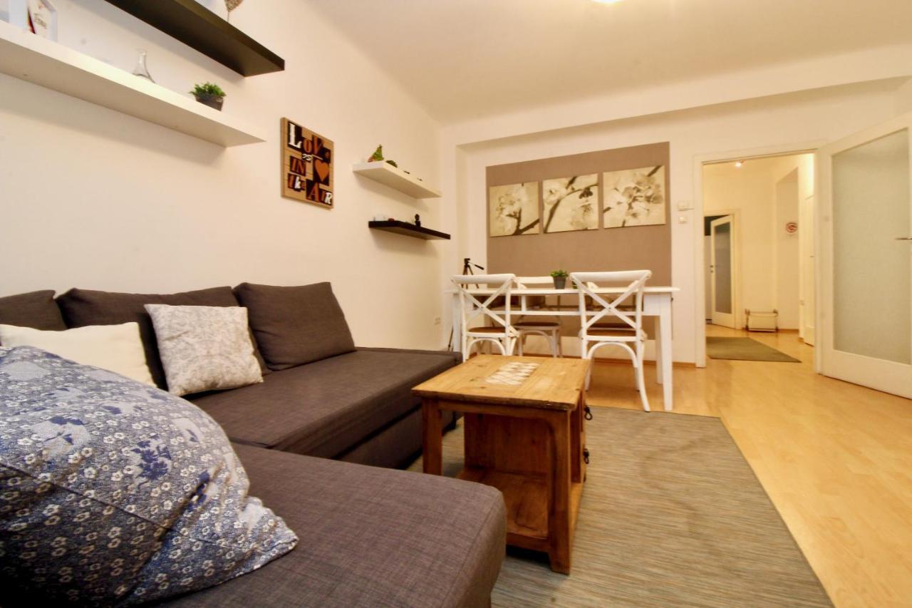 Gorgeous Hideout | City Center Apartment Відень Екстер'єр фото